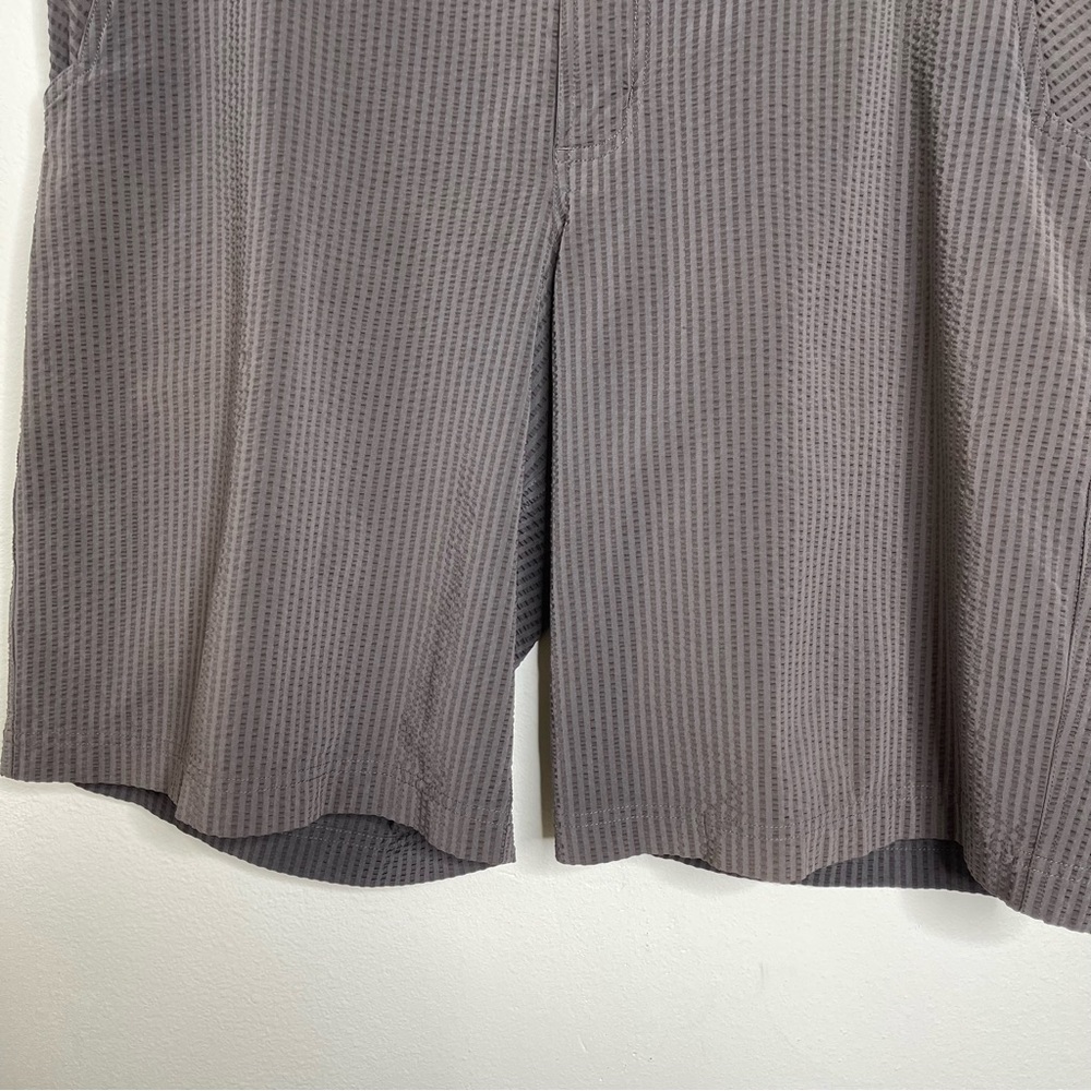 LULULEMON Men's Kahuna Seersucker Striped Golf Shorts Size 38 Outdoor - Picture 7 of 16